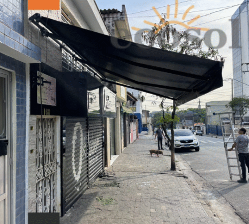 Toldo Retrátil: Proteção e Praticidade